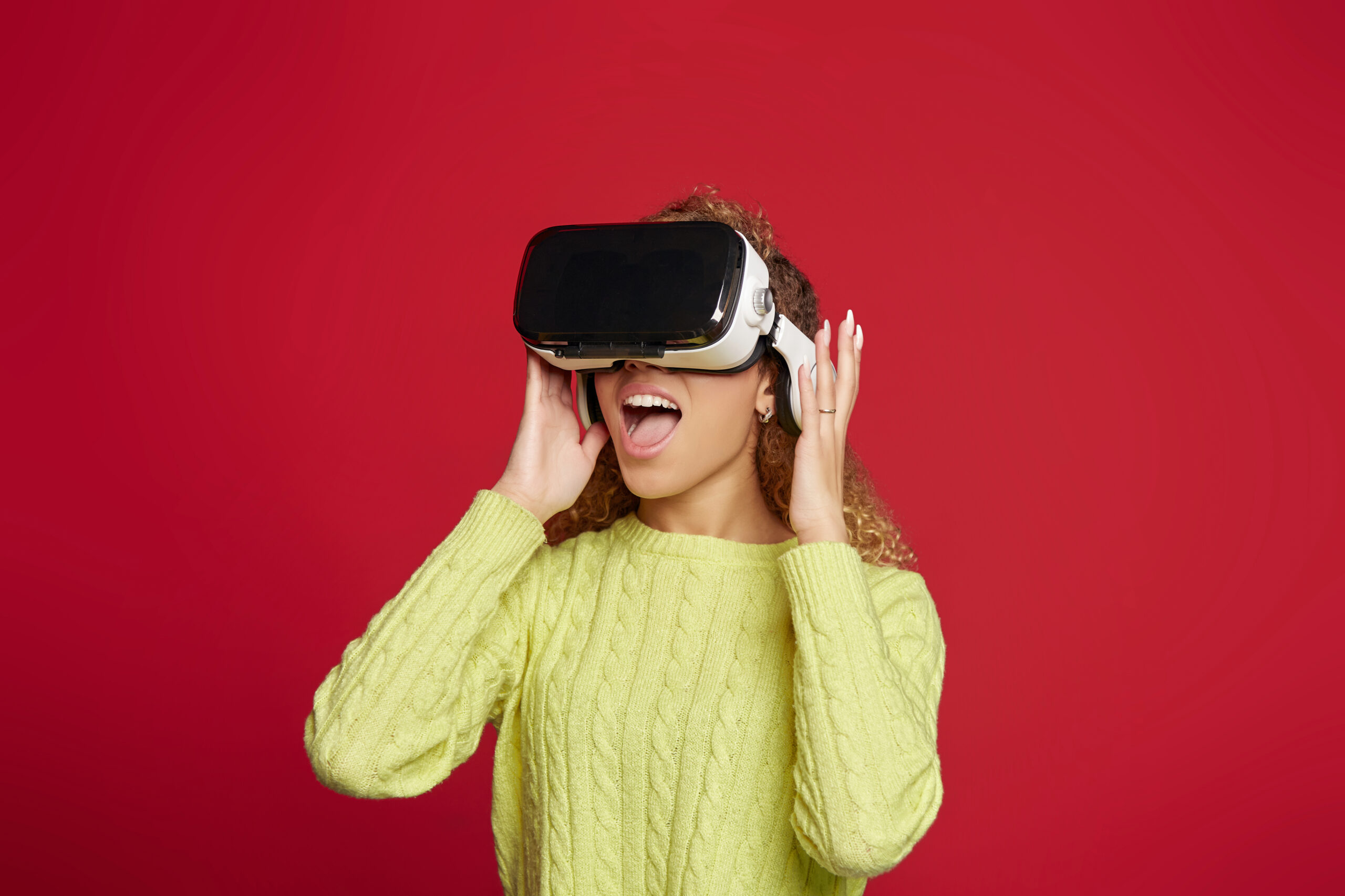 Game Changer Alert: VR and the Dynamic Reshaping of Social Ads with Apple’s Vision Pro